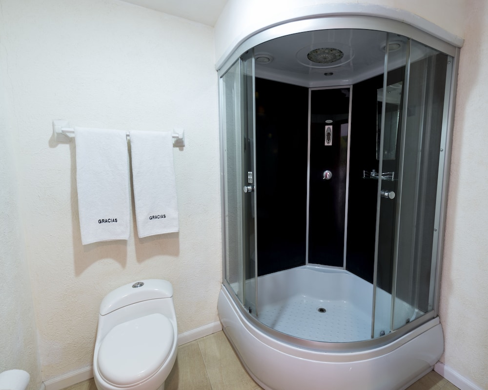 Standard Room - Photo 5