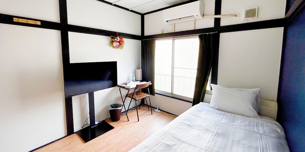 Basic Single Room, Non Smoking (203) photo 1