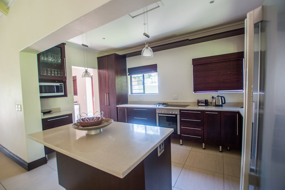 House, 3 Bedrooms (Self-catering Number 142) photo 3