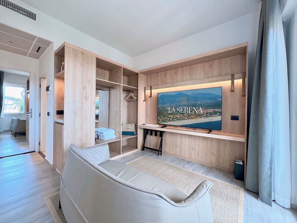 Junior Suite - Photo 10