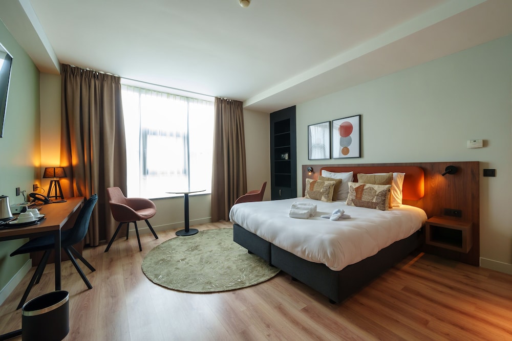 Deluxe Suite photo 1