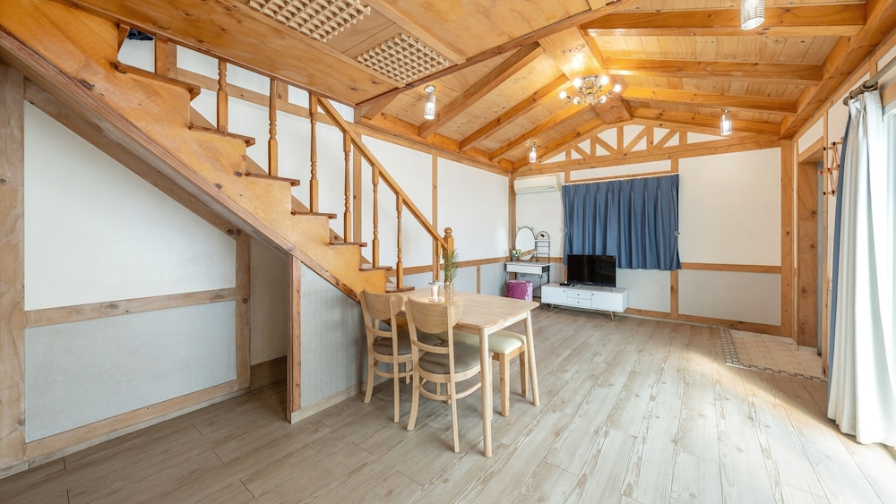 Basic Room, 1 Bedroom (Tiled-roof Room(Pet/ Private BBQ))