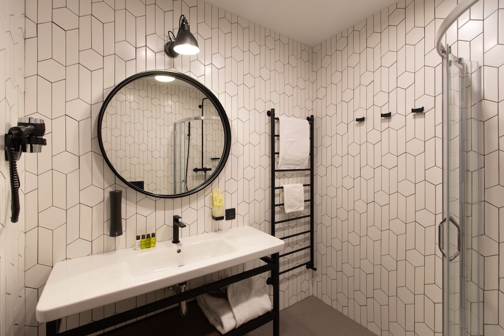 Standard Double or Twin Room photo 2