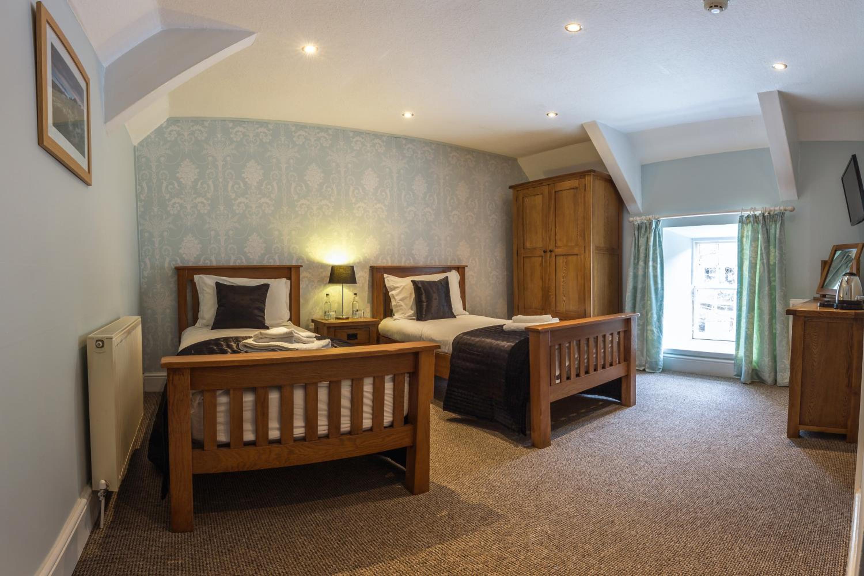Deluxe Twin Room photo 3