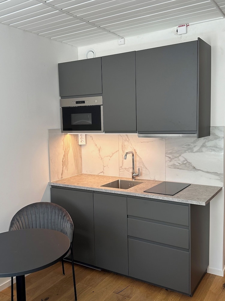 Business Studio photo 2
