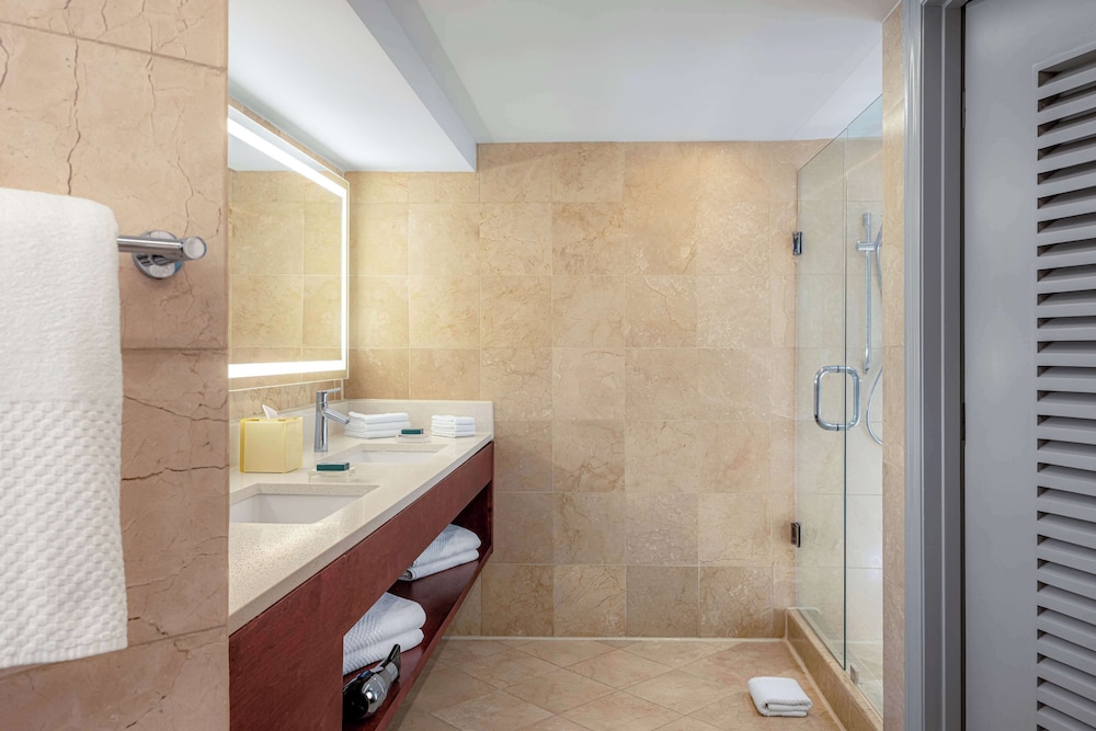 Premium Suite, 1 King Bed