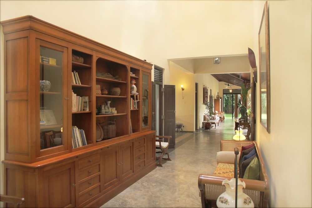 House, 5 Bedrooms