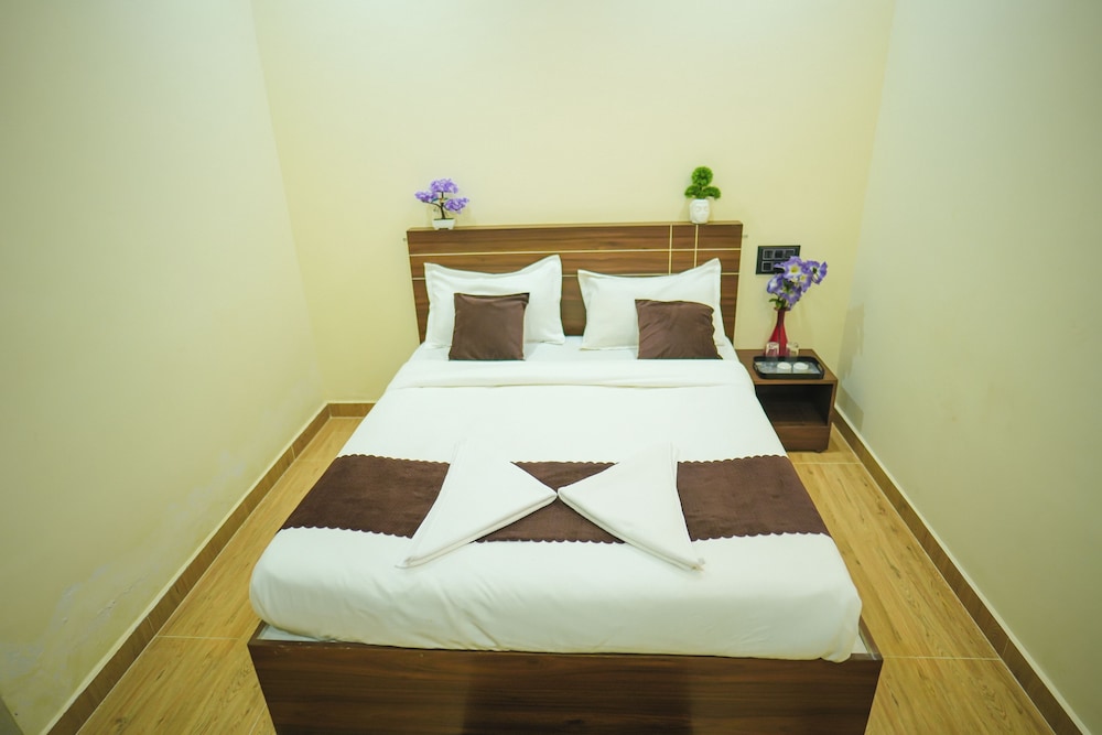 Deluxe Double Room, Garden View
