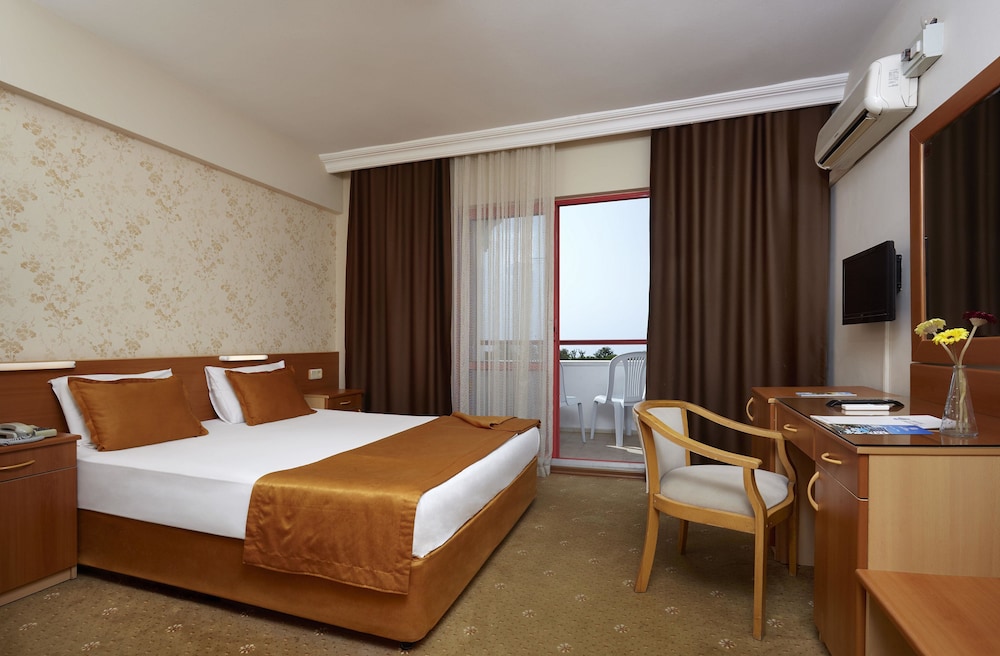 Standard Room - Photo 9