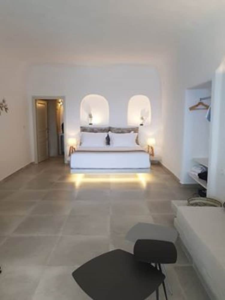 Moonstone Suite with Private Pool