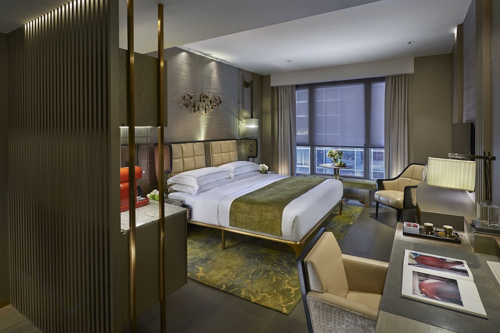 L450 Superior King Room
