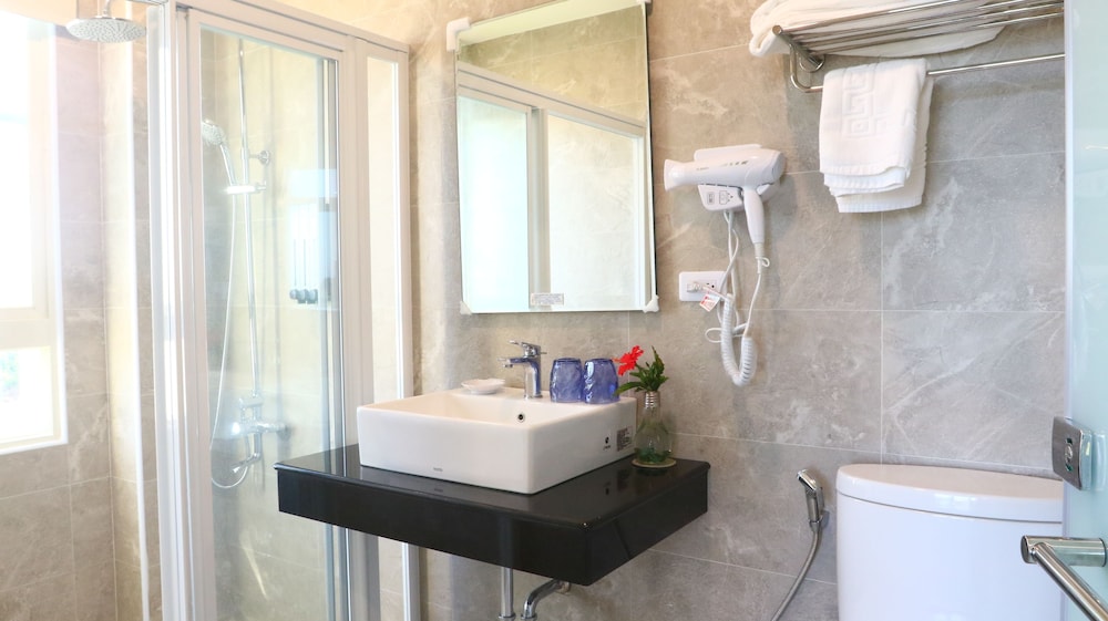 Deluxe Double Room (102) - Photo 8