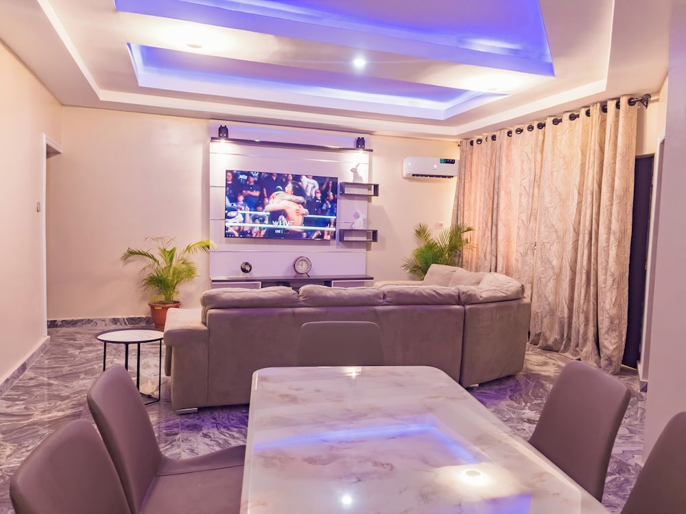 Luxury Apartment, 1 Bedroom, Balcony, Courtyard View