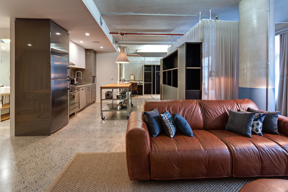 Luxury Soho Suite photo 2