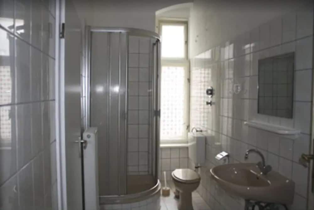 Double or Twin Room photo 1