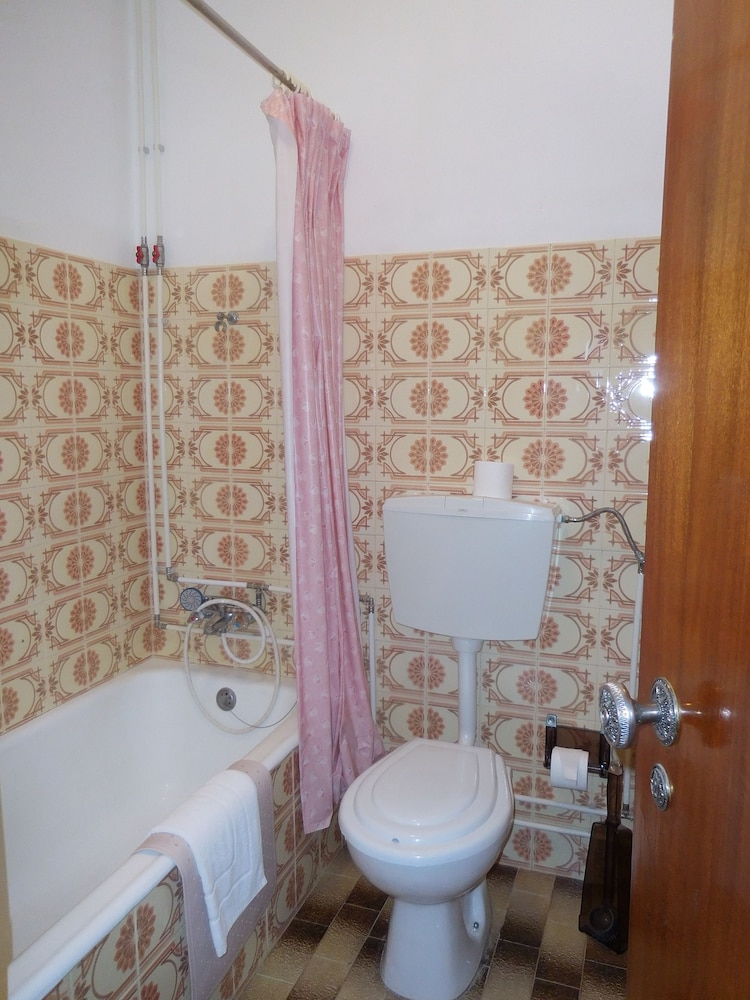 Triple Room, Private Bathroom photo 2