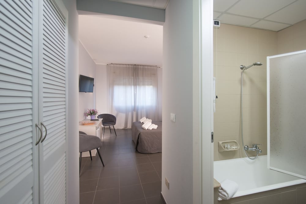 Double Room Single Use