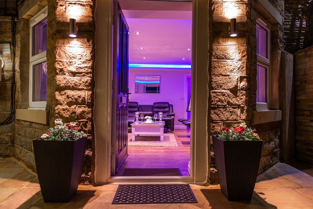 Executive Apartment, Accessible, Private Bathroom (Jacuzzi - Apartment 1) - Photo 78