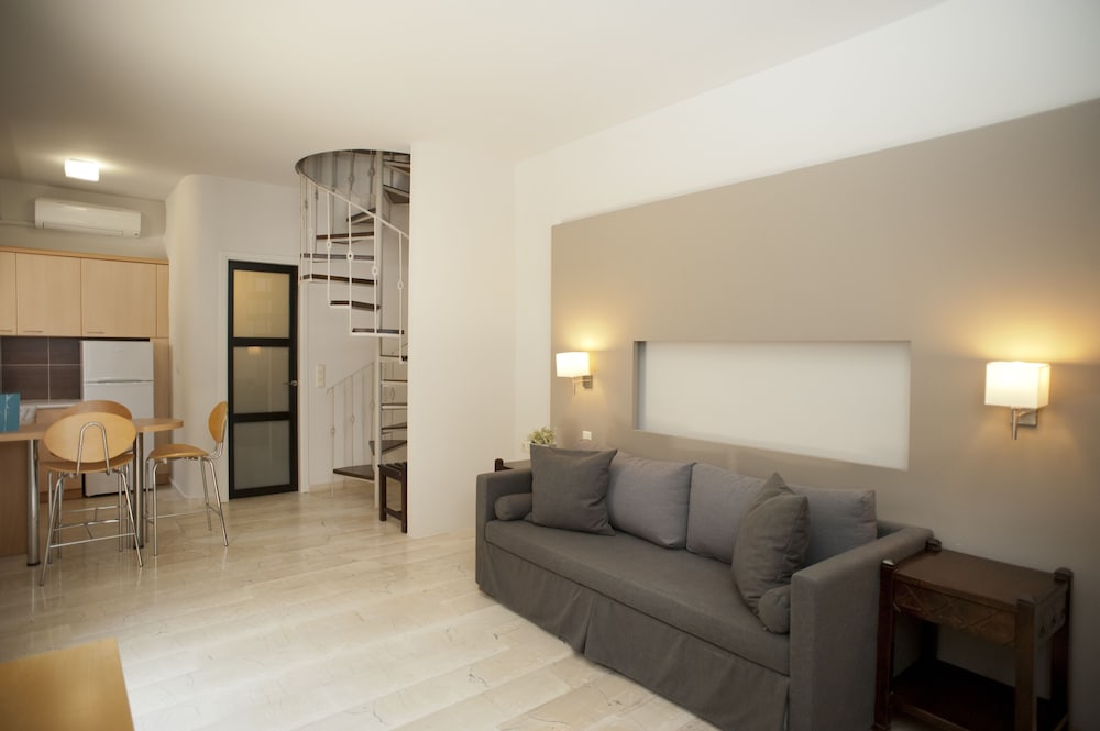 Family Maisonette, Corner photo 2