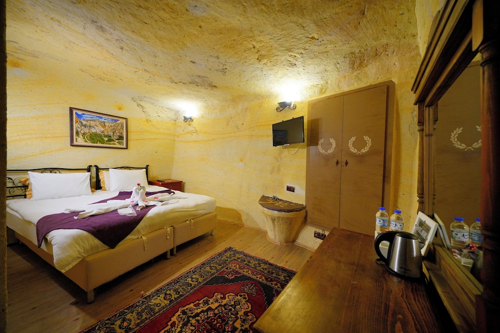 Takali Family Cave Suit photo 1