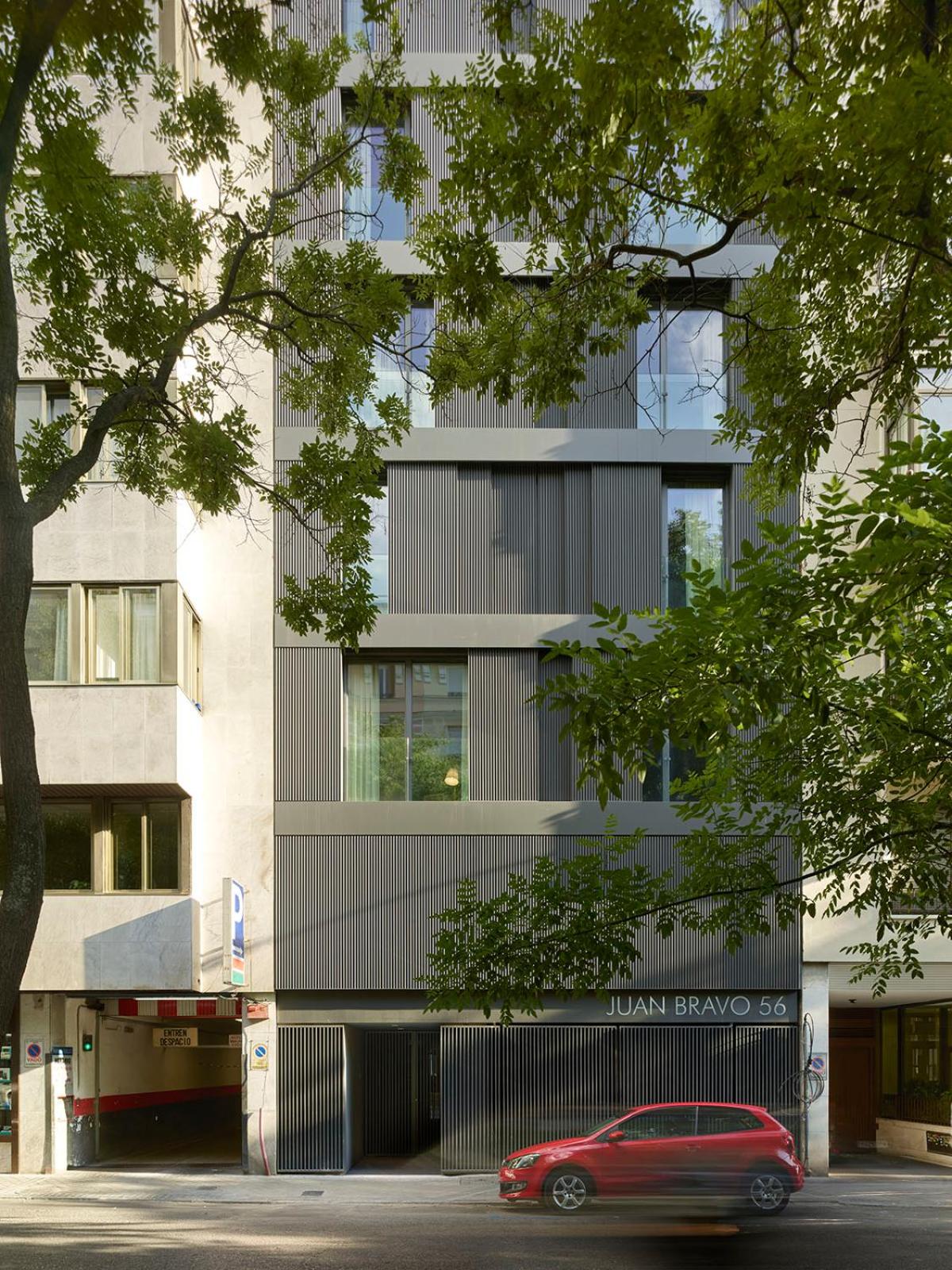 Studio Apartment - Photo 19