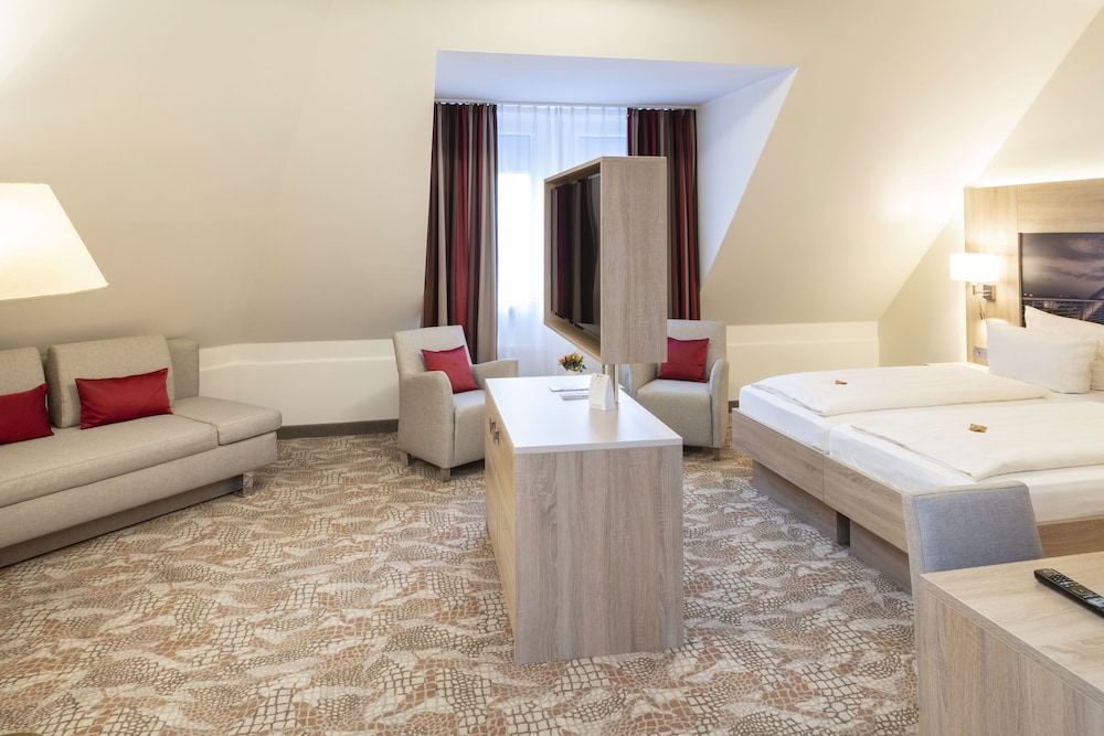 Family Room, Multiple Beds - Photo 1