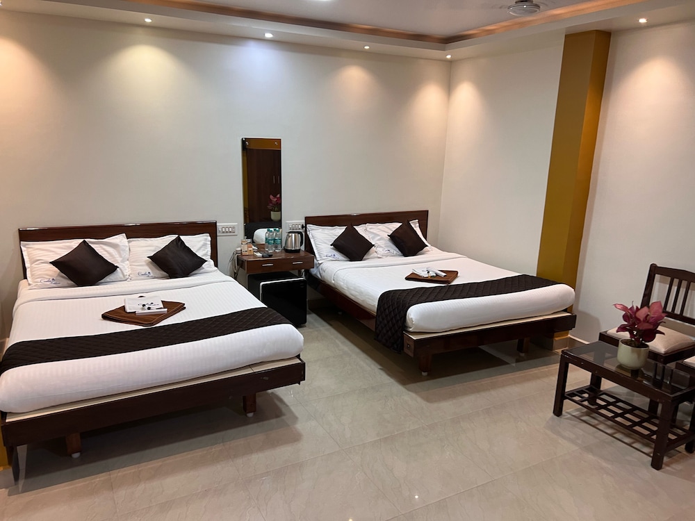 Deluxe Quadruple Room, Non Smoking