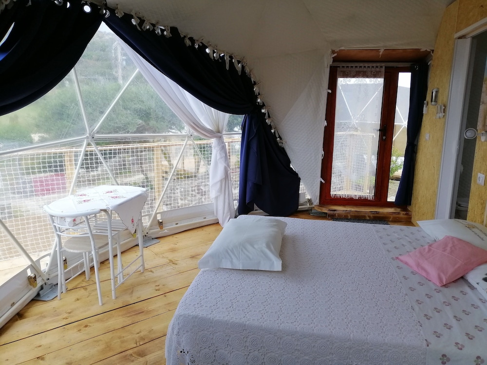 Design Tent, 2 Bedrooms, Ensuite, Sea View