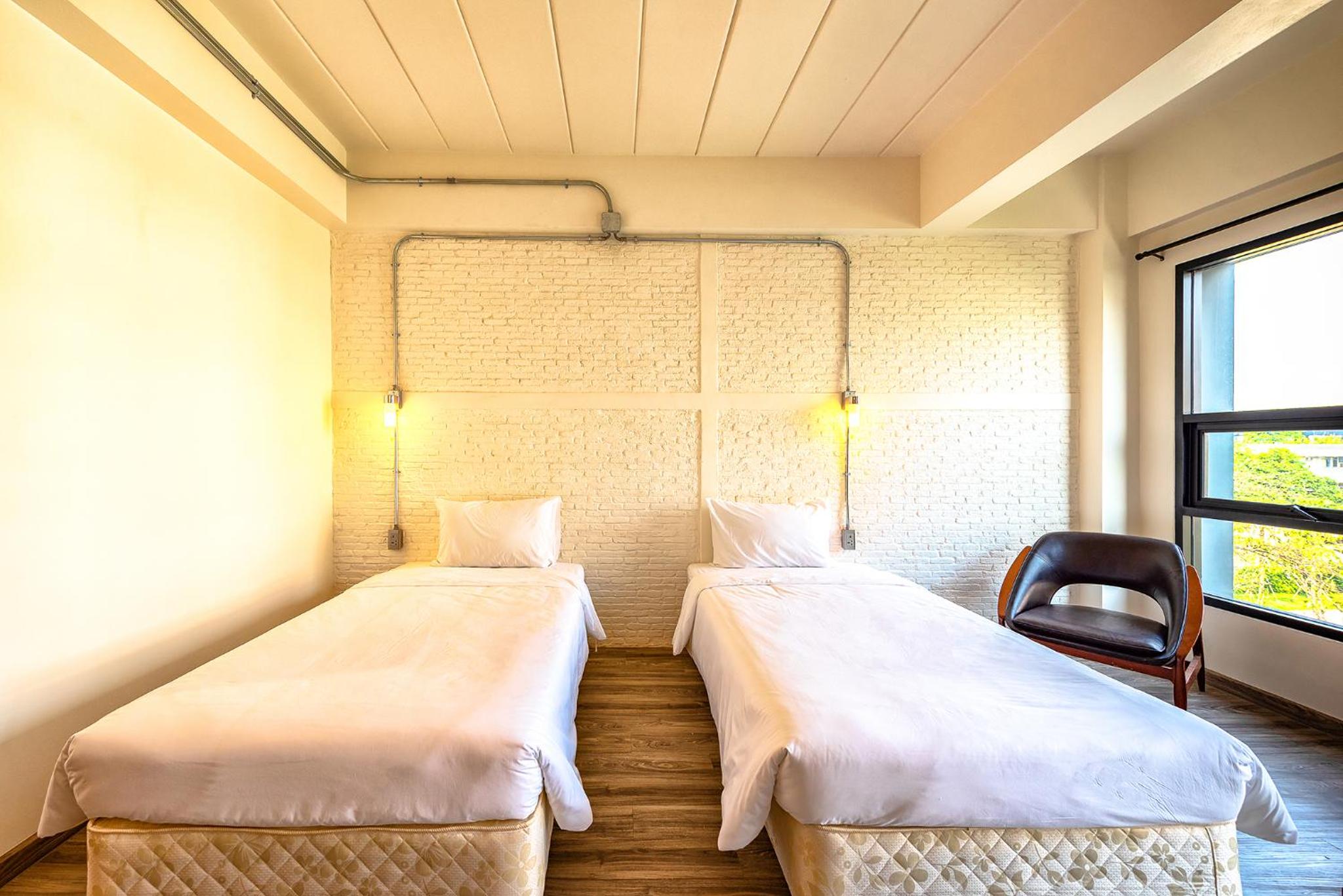 Deluxe Double or Twin Room photo 2