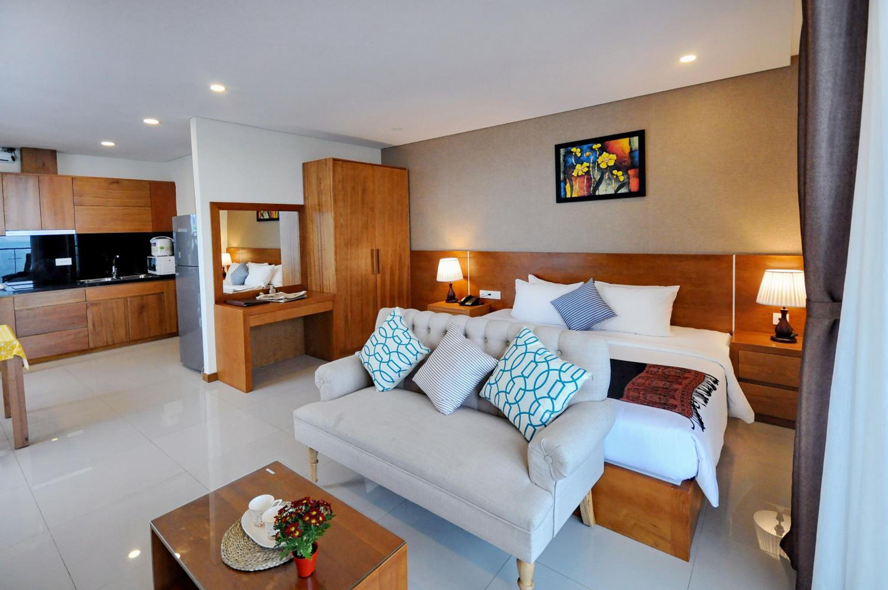 Studio Apartment with Sea View