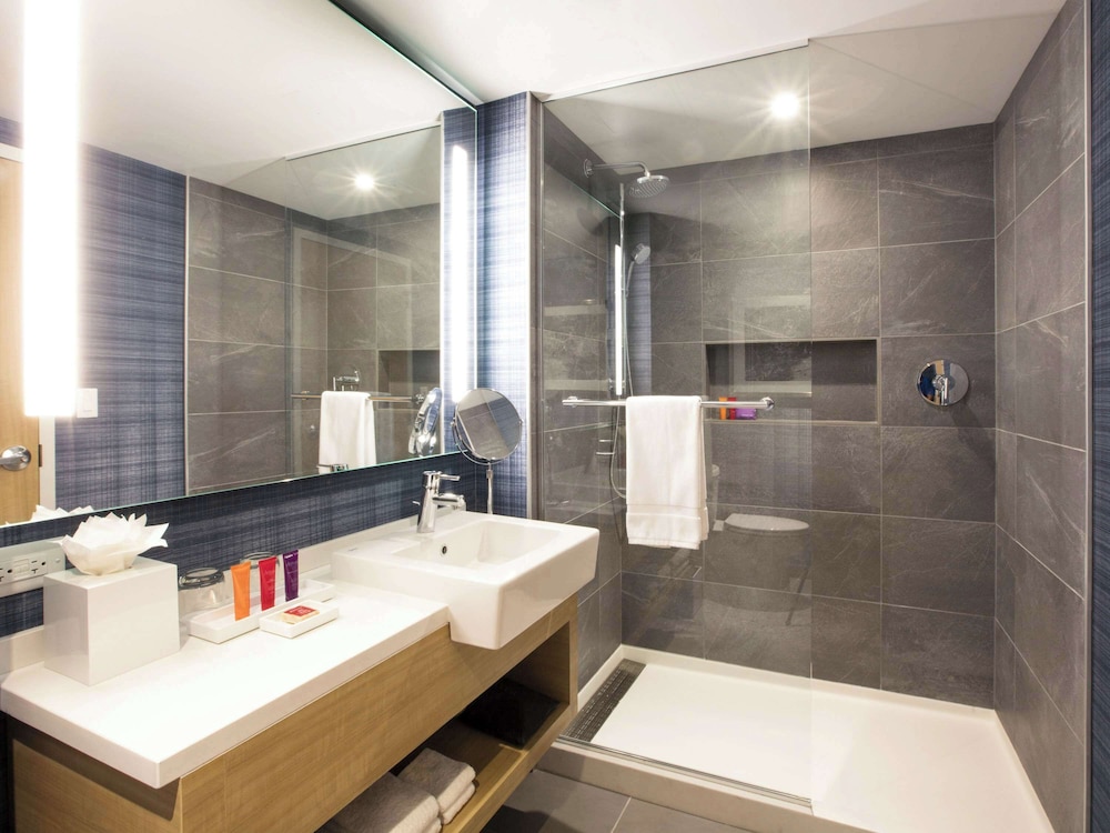 Superior Room, 1 King Bed (City and Park view) - Photo 8