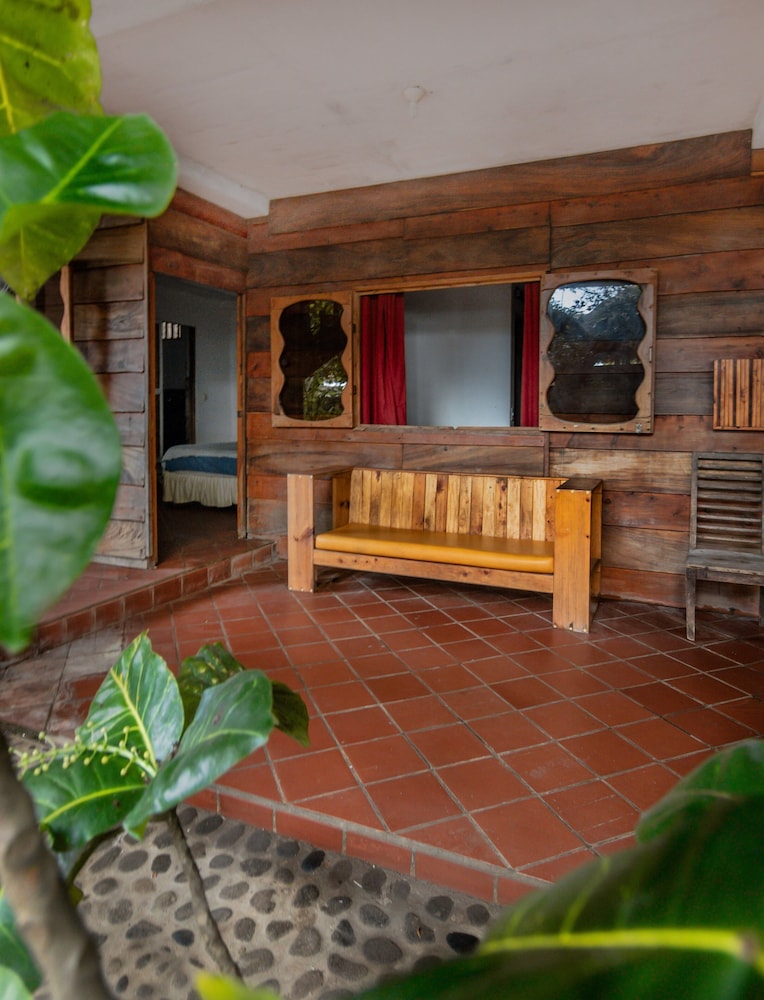 King Size Bed In the tree house (10) photo 2