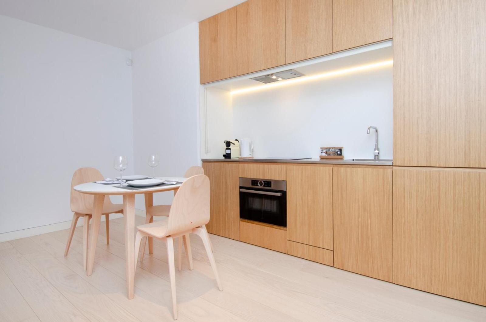 Studio Apartment - Photo 31