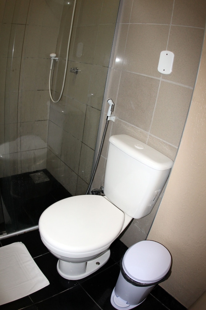 Executive Room - Photo 15