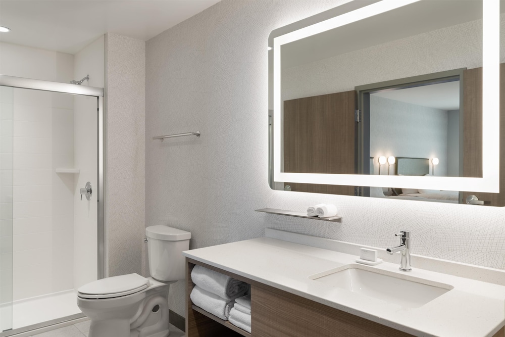 Studio Suite, 1 King Bed, Accessible (Hearing) - Photo 5