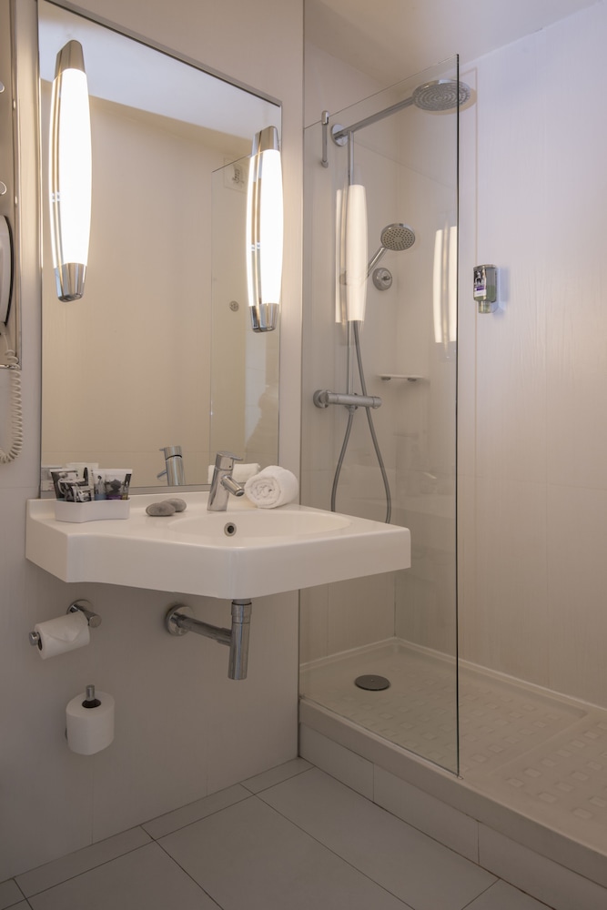 Privilege, Room, 1 Double Bed with Sofa bed, Harbor View - Photo 5