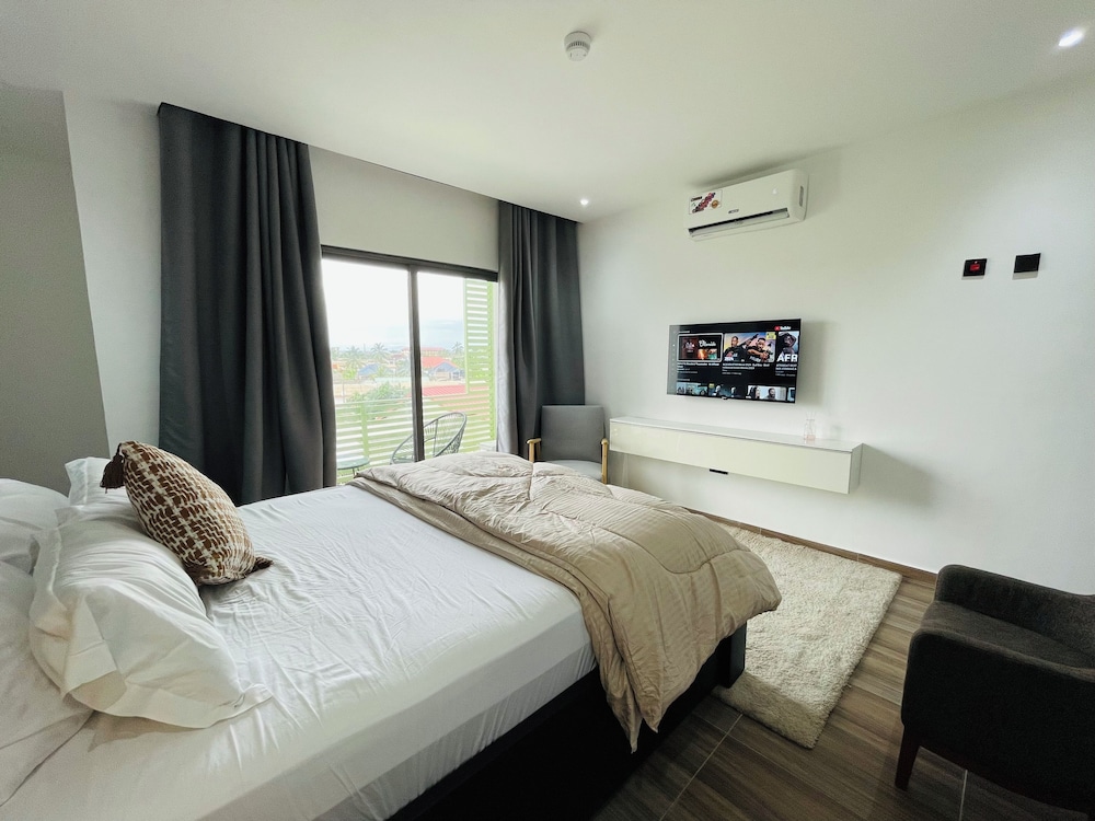 Standard Single Room, Balcony, City View photo 2