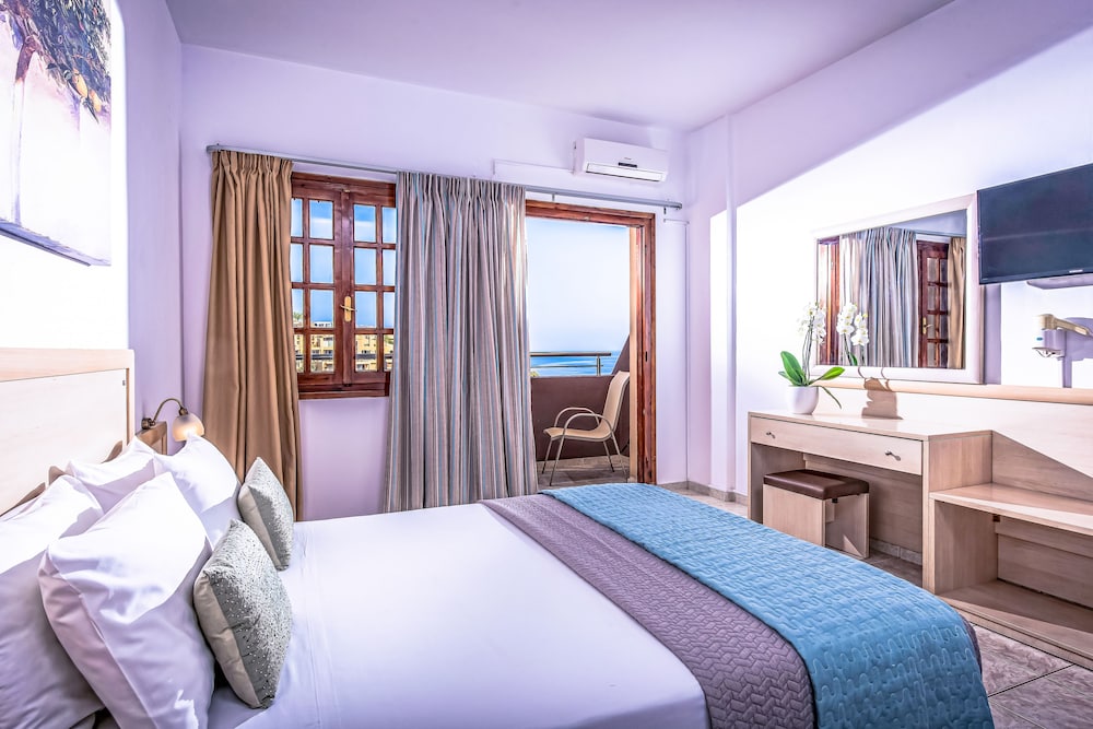 Family Room, 2 Bedrooms, Sea View, Annex Building - Photo 1