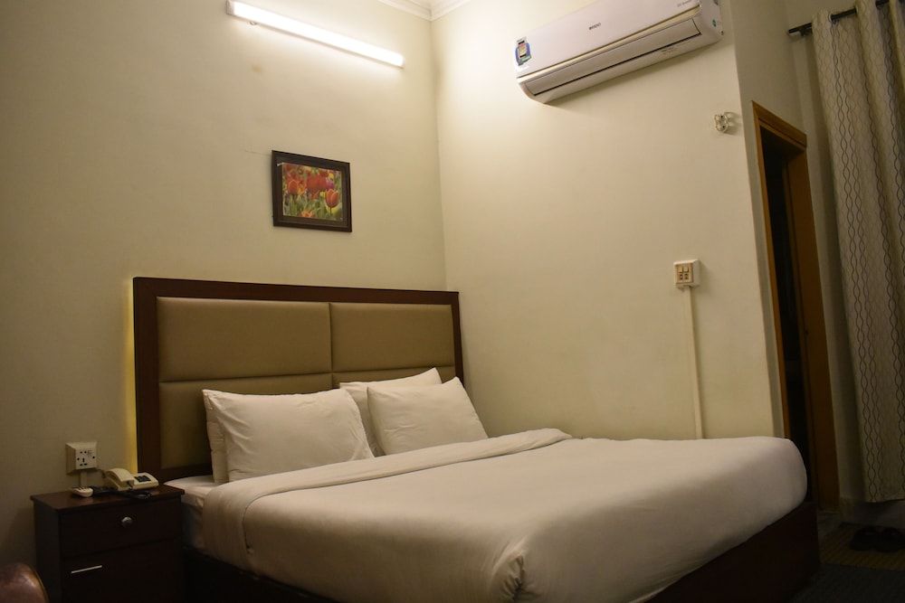 Executive Room photo 1