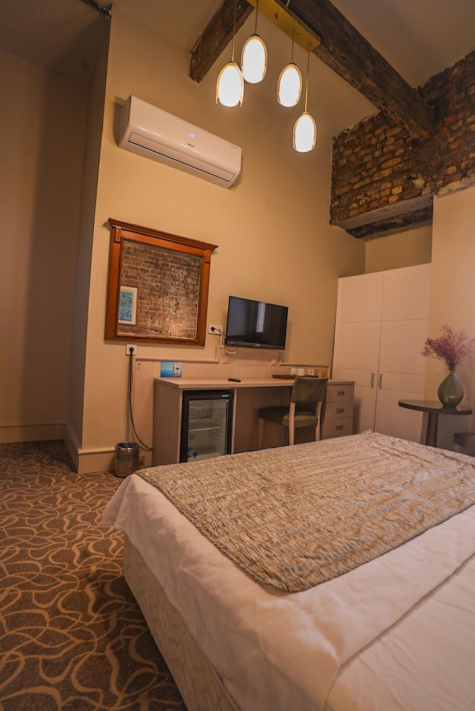 Junior Double Room, 1 Queen Bed, Non Smoking photo 3
