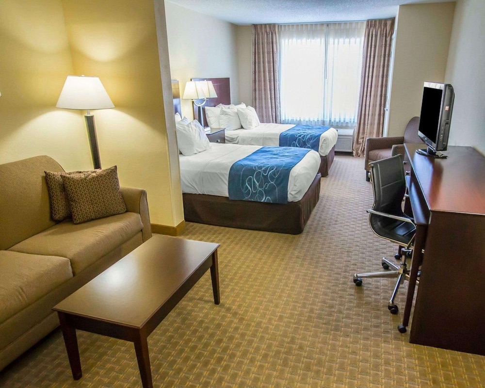 Suite, Multiple Beds, Accessible, Non Smoking - Photo 2