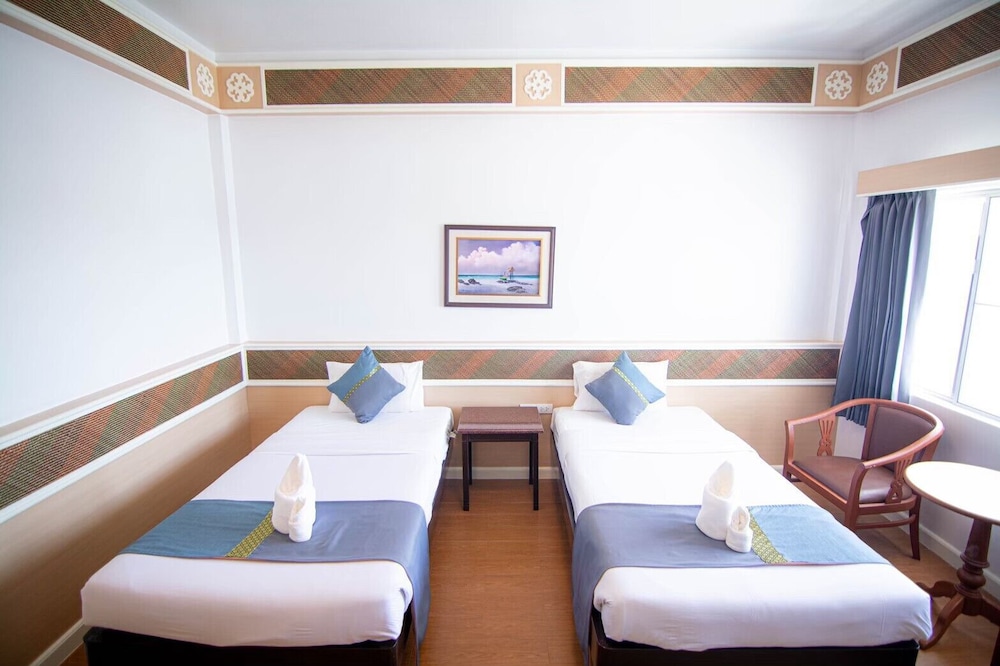 Deluxe Twin Room - Photo 5