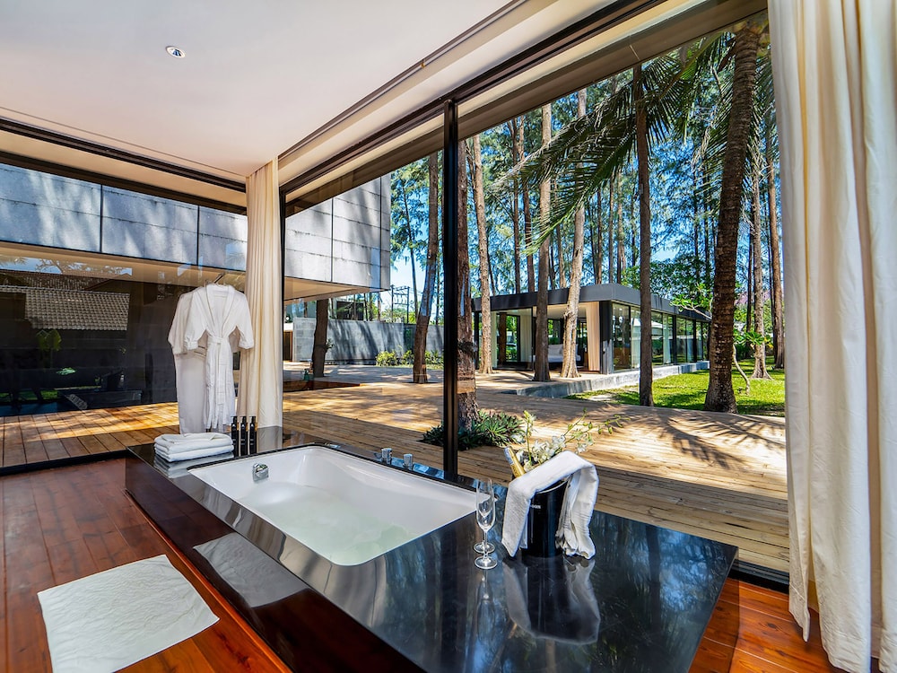 Villa, 5 Bedrooms photo 2