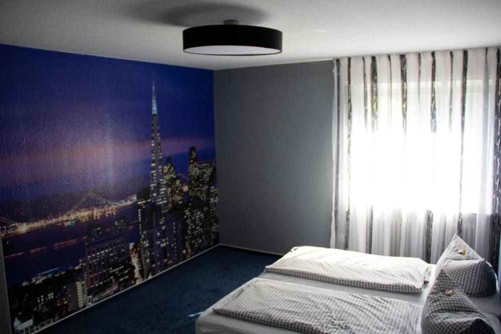 Apartment photo 2