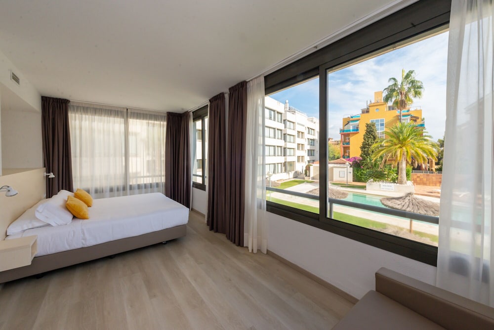 Superior Apartment, Pool View (1 - 2 pax) - Photo 4
