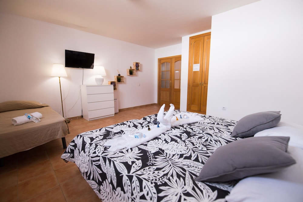 Family Room, Shared Bathroom