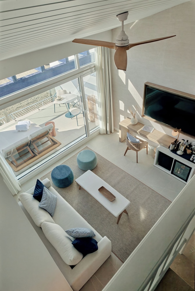 Sea view Mezzanine Suite