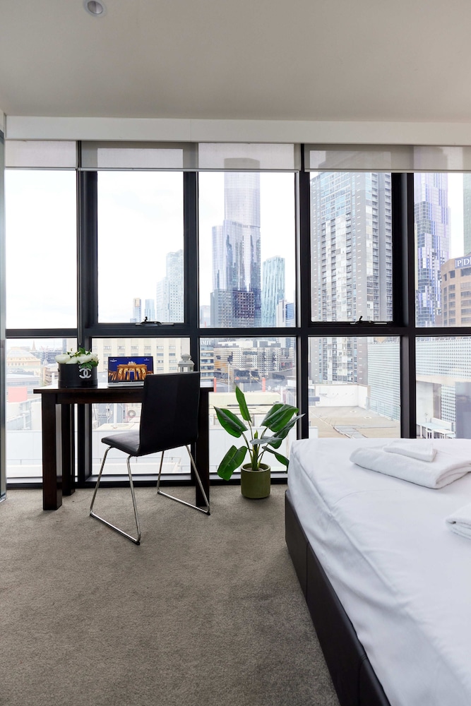 Premium Penthouse Apartment - Photo 16
