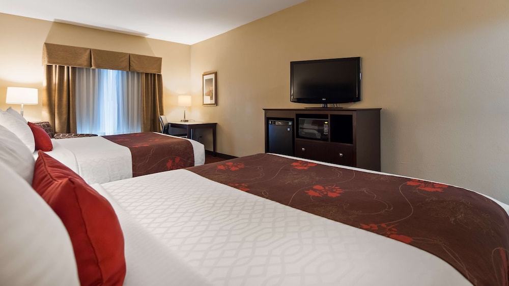 Suite, Multiple Beds, Non Smoking, Refrigerator & Microwave (with Sofabed) photo 3