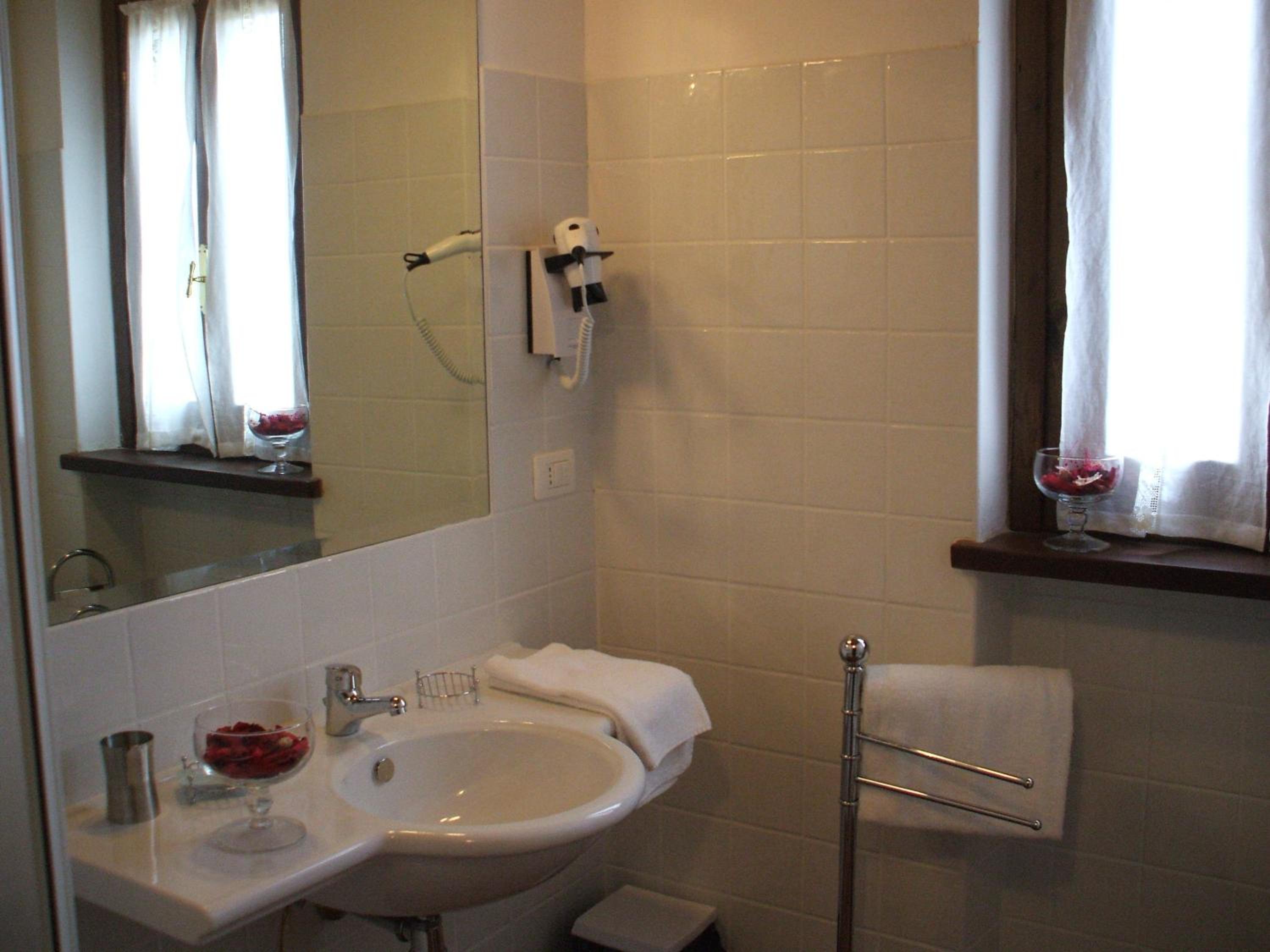 Two-Bedroom Apartment photo 2